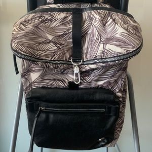 Lululemon Backpack (Rare Print)